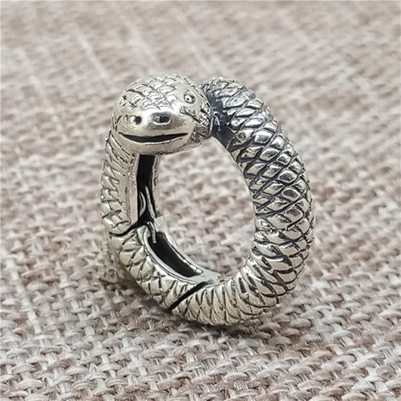 Lobster Clasp Silver - 925スターリングシルバー製のスネークリンク型ロブスタークラスプコネクター。ブレスレットやネックレスの製作に。
