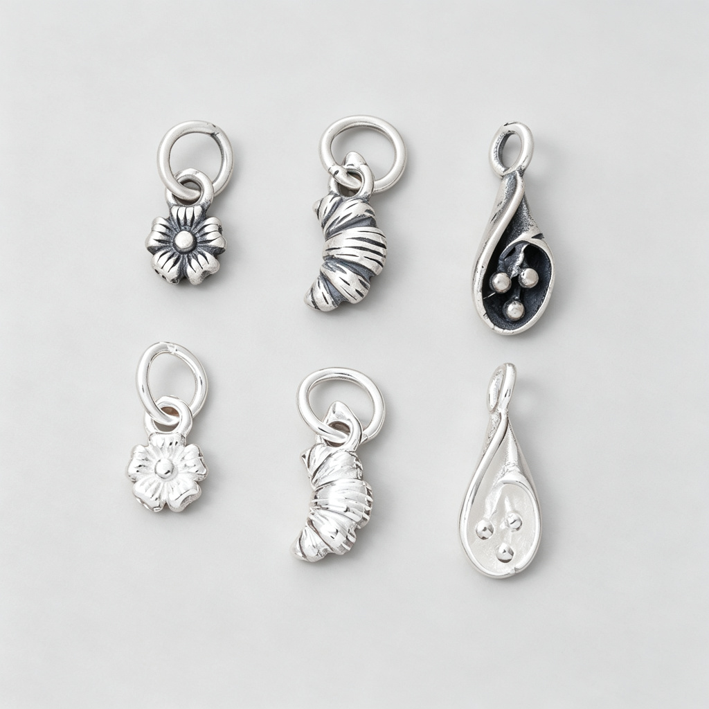 925シルバー製、小ぶりのチャーム。レトロ調の酸化加工を施し - Jewelry Making In La のレビューと価格