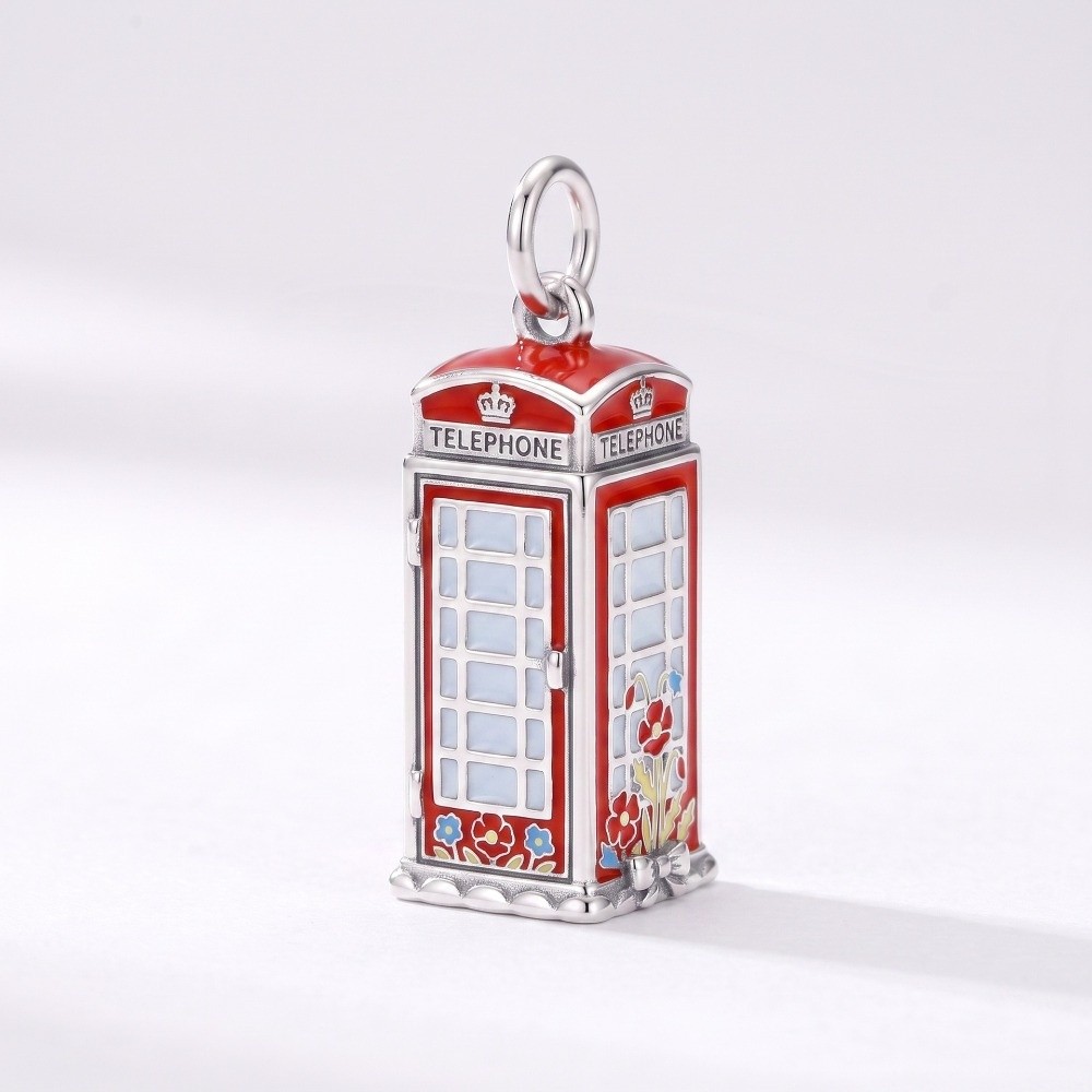 ステンレス製の漫画風ペンダント、ミニチュアの英国をテーマにし - Jewelry Making London のレビューと価格