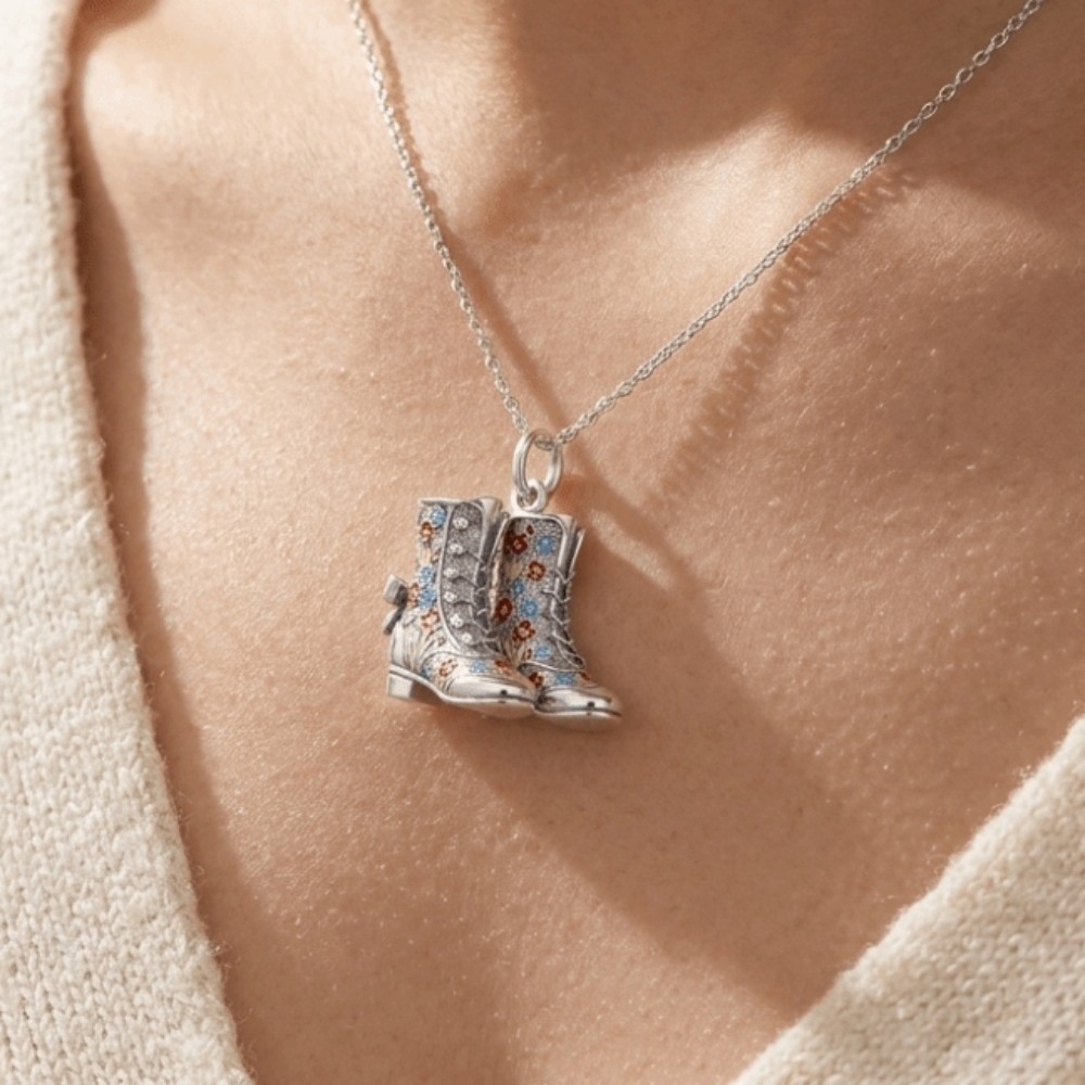 かわいいステンレス製の漫画風ペンダント。ミニチュアのエナメル - Jewelry Making London のレビューと価格
