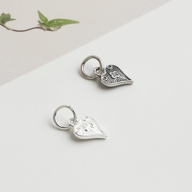 925シルバー製、ハート型チャーム。ヴィンテージスタイルで、 - Jewelry Making In La のレビューと価格
